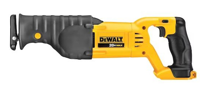 DeWalt 20V MAX* Cordless Saw
